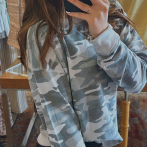 Camo Crewneck Light Weight Sweatshirt