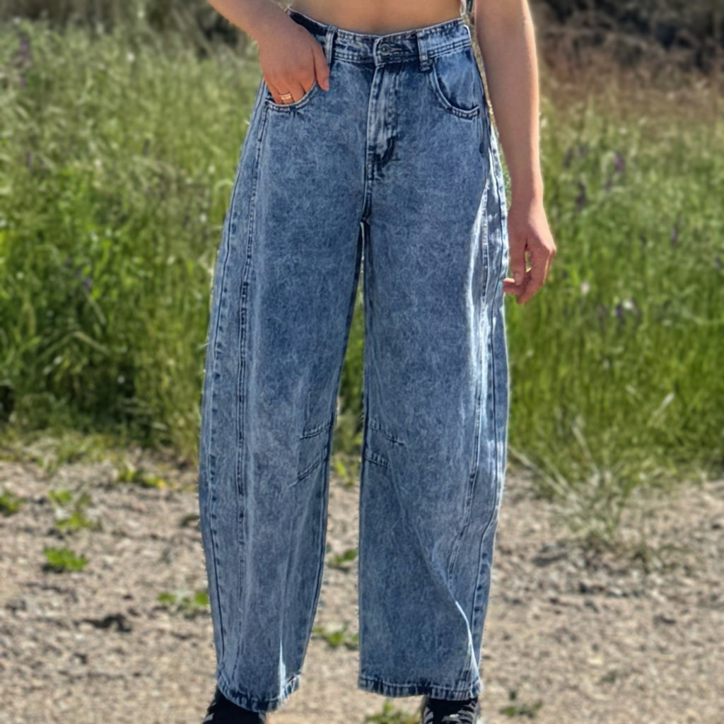 Take It Easy Barrel Jeans