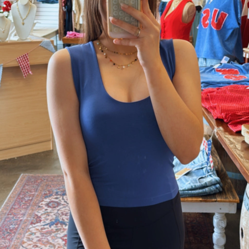 Better Then Basic U Shape Seamless Double Layered Tank Blue