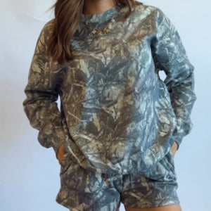 Wink Exclusive Camo Crew Neck Sweatshirt