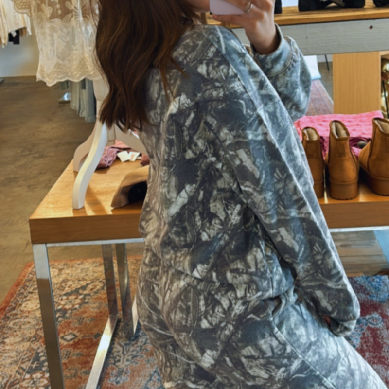 Wink Exclusive Camo Crew Neck Sweatshirt