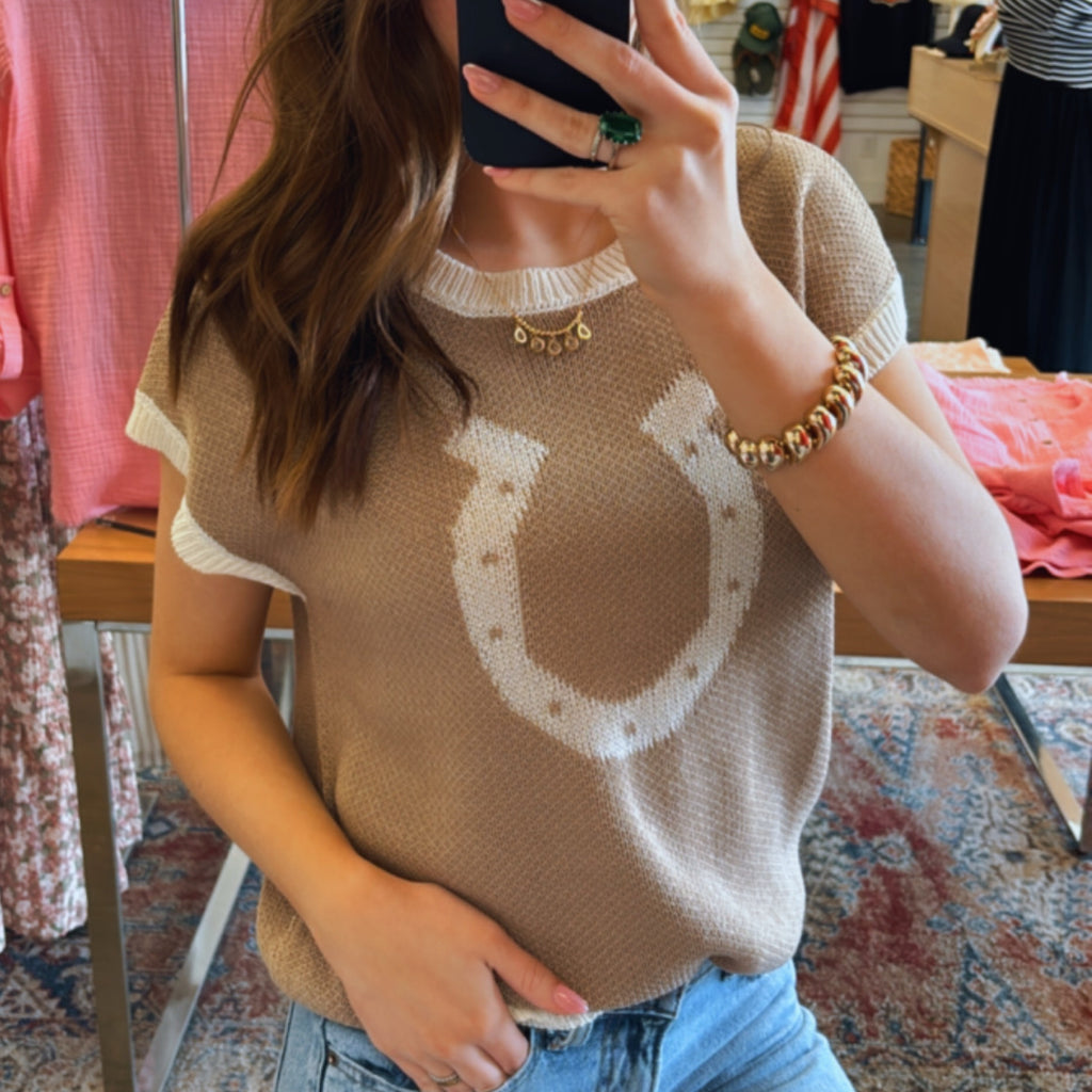 Horseshoe Short Sleeve Sweater Top