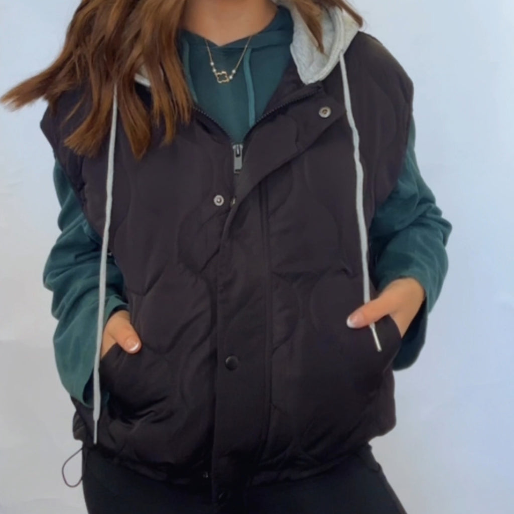 Ali Vest With Hood Black