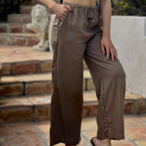 Wonder Off Linen Ankle Pants Mocha