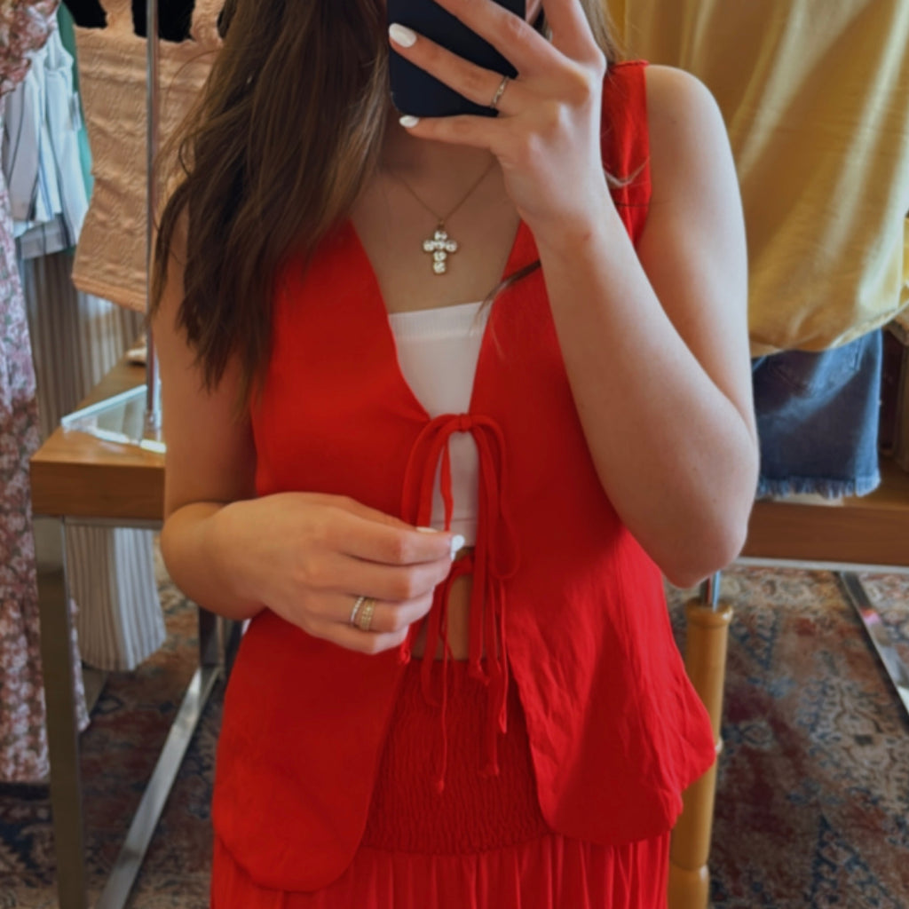 Just A Theory Tie Front Top Red