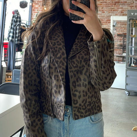 Leopard Print Blanket Scarf