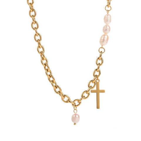 Gold 3 row necklace with Small Pendant