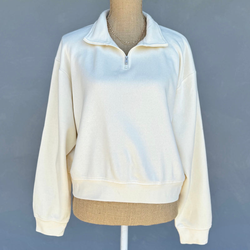 Essential Pullover Half Zip Sweatshirt