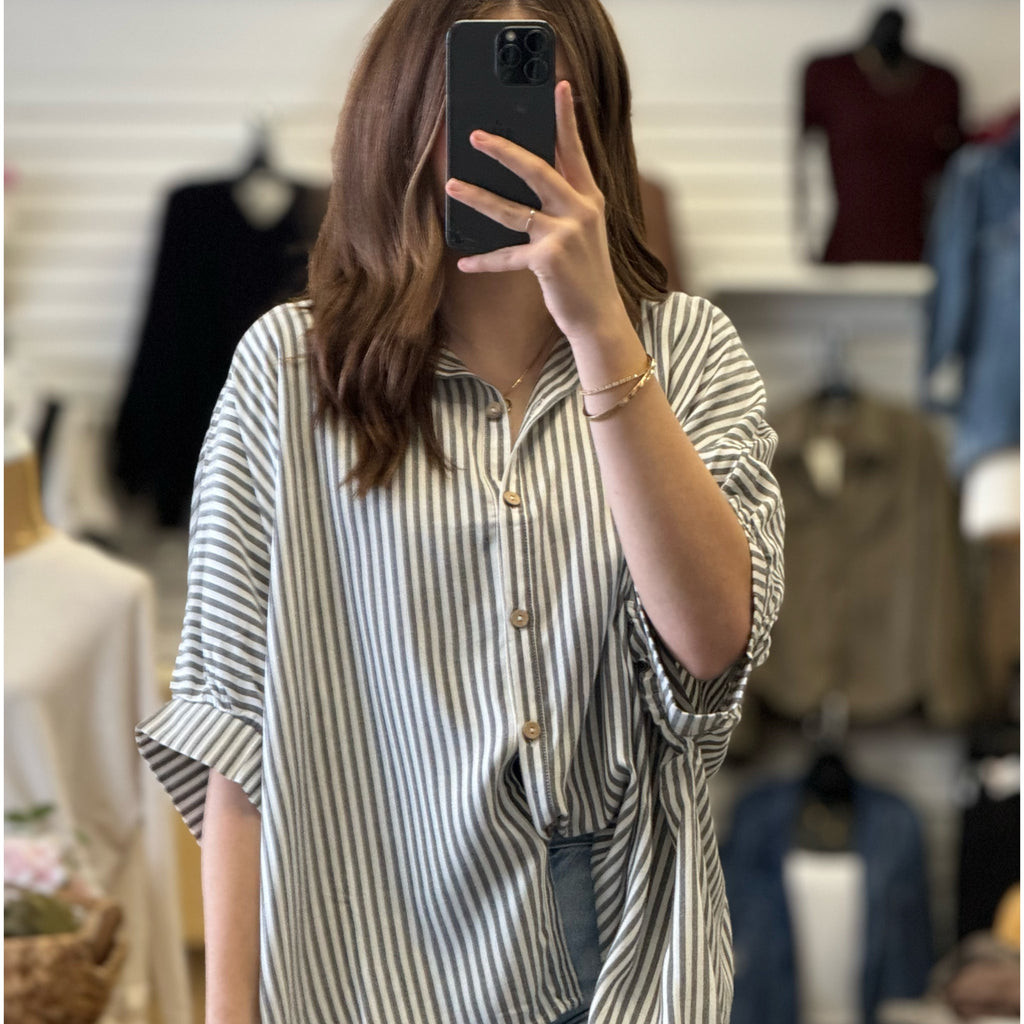Style Vibe Button Down Top Black