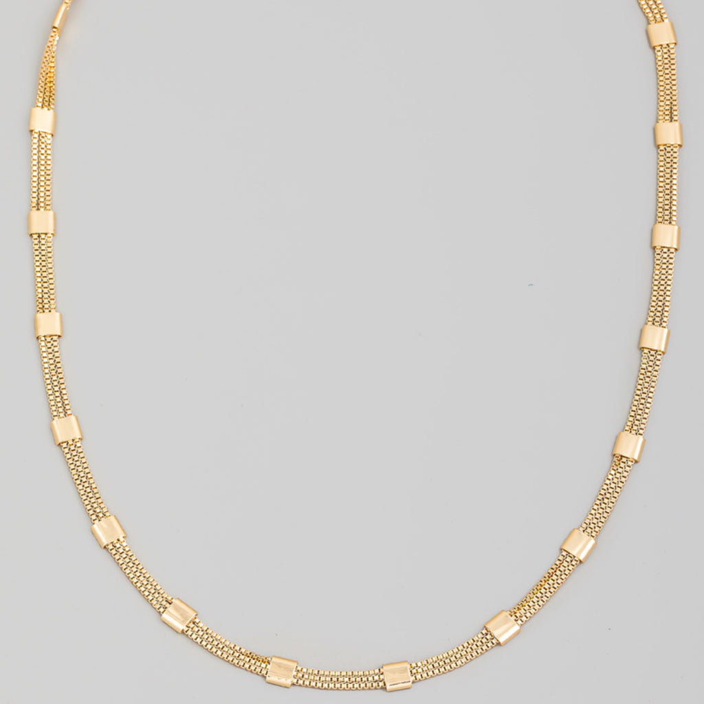 Layered Metallic Box Chain Necklace
