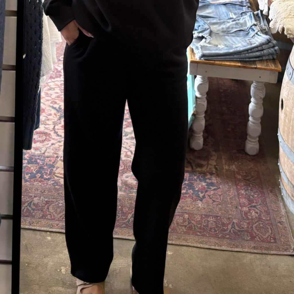 Lucky To Have You Sweatpants with Pockets Black